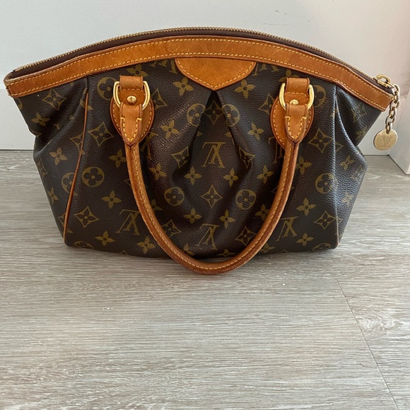 Authentic, Pre-owned Louis Vuitton Tivoli Monogram PM Bag. Great condition. - Picture 2 of 8